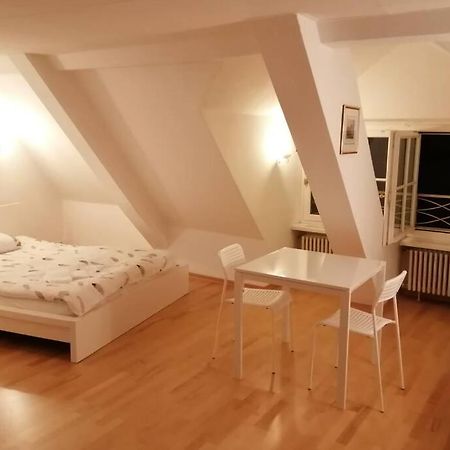 דירות בזל Studio F Am Barfusserplatz Central Old Town מראה חיצוני תמונה